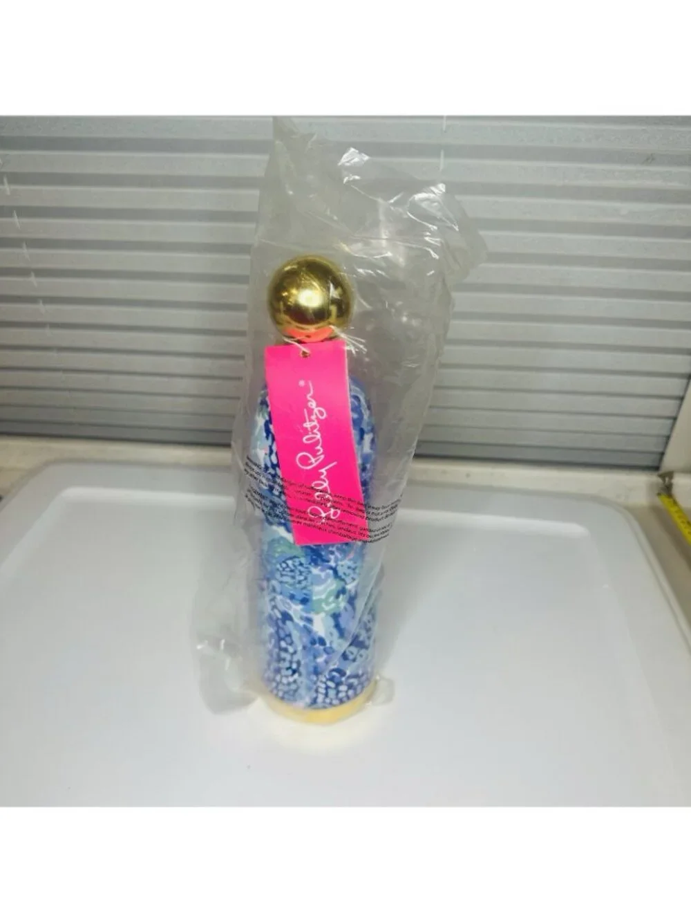 Lilly Pulitzer Squeeze The Day Water Bottle Turquoise Blue Vibrant Floral 16 Oz